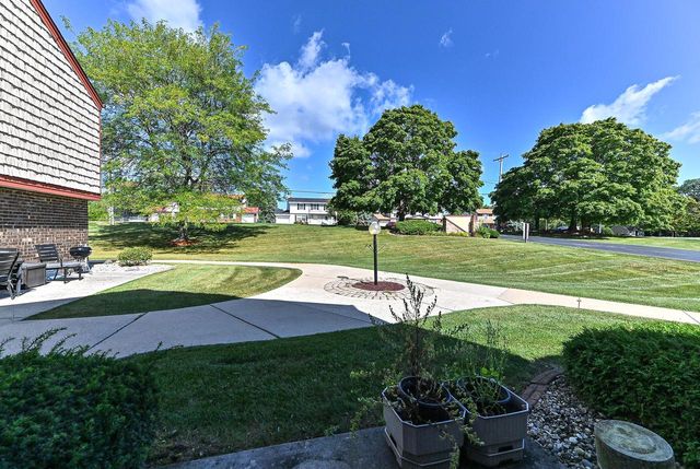 4293 W College AVENUE, Milwaukee, WI 53221