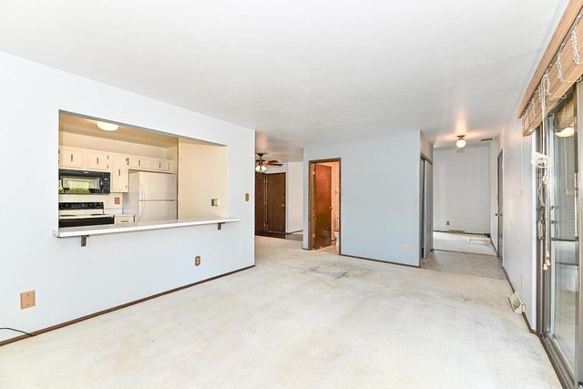 4293 W College AVENUE, Milwaukee, WI 53221