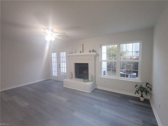 311 Amherst CT, Chesapeake, VA 23320