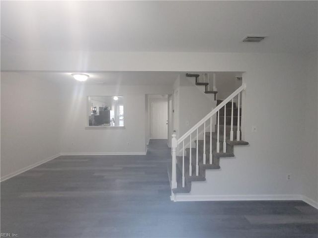 311 Amherst CT, Chesapeake, VA 23320