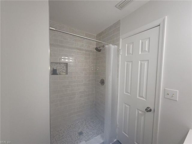 311 Amherst CT, Chesapeake, VA 23320