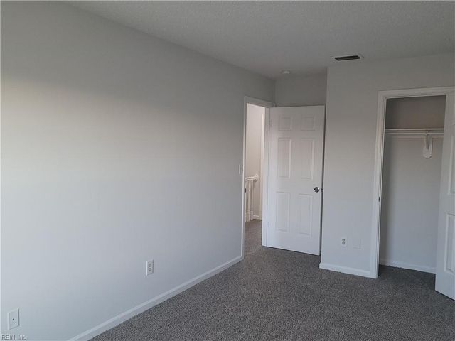 311 Amherst CT, Chesapeake, VA 23320