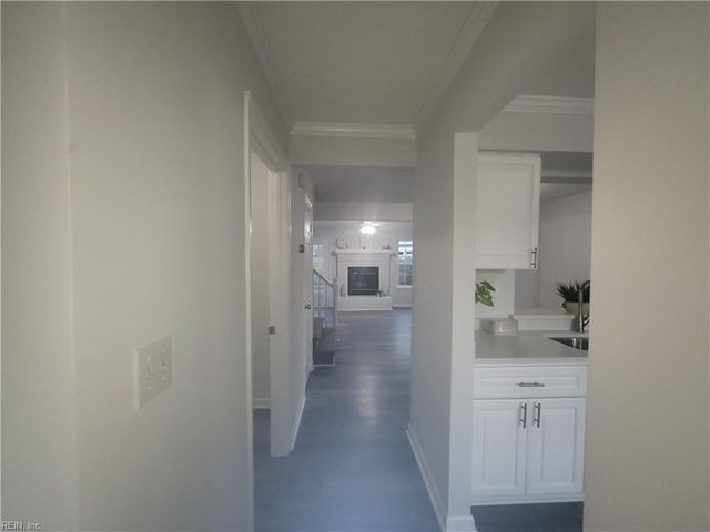 311 Amherst CT, Chesapeake, VA 23320