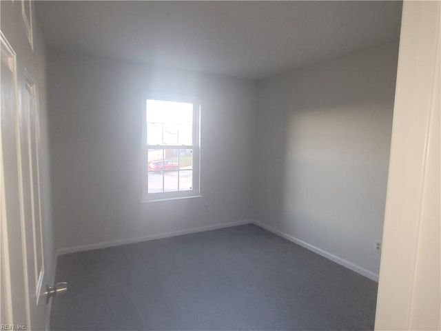 311 Amherst CT, Chesapeake, VA 23320