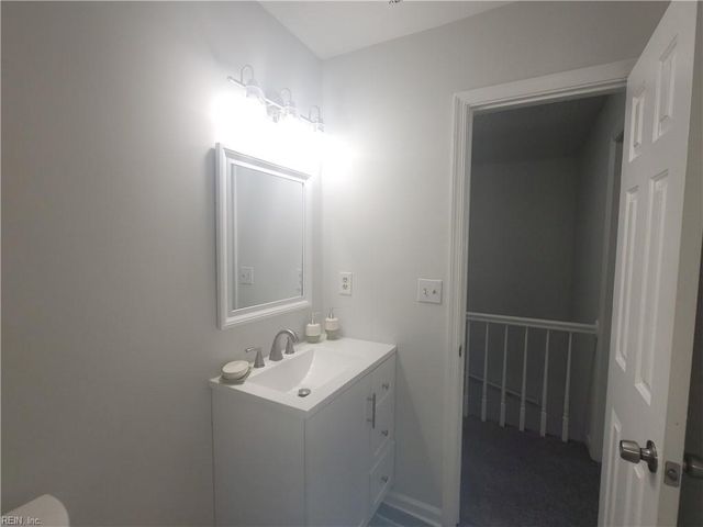 311 Amherst CT, Chesapeake, VA 23320