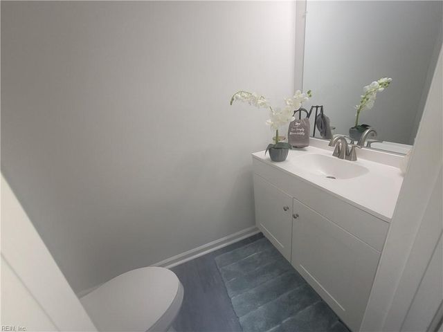 311 Amherst CT, Chesapeake, VA 23320