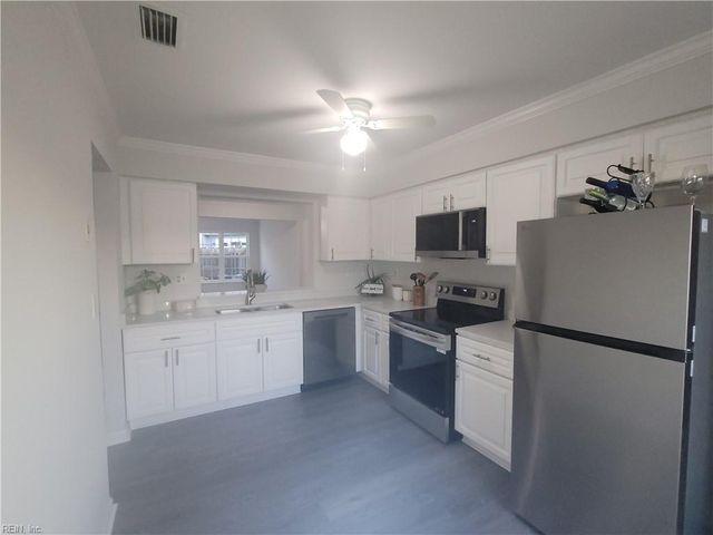 311 Amherst CT, Chesapeake, VA 23320