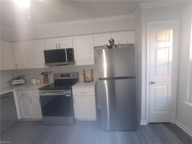 311 Amherst CT, Chesapeake, VA 23320