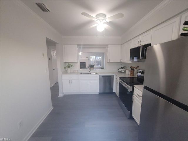 311 Amherst CT, Chesapeake, VA 23320