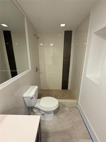 3413 NW 9th Ct B, Miami, FL 33127