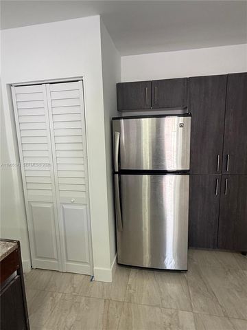 3413 NW 9th Ct B, Miami, FL 33127