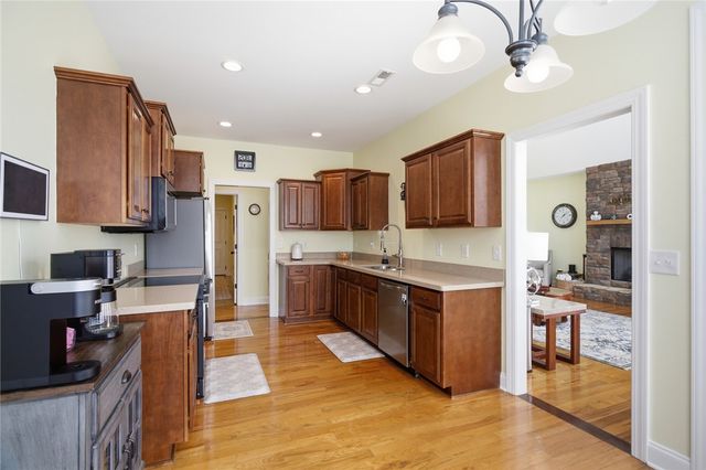 516 Serria Way, Seneca, SC 29678