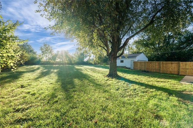 2212 Tulane Drive, Beavercreek, OH 45431