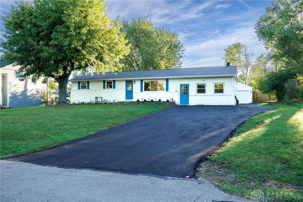 2212 Tulane Drive, Beavercreek, OH 45431