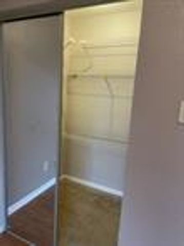 2121 El Paseo Street 1910, Houston, TX 77054