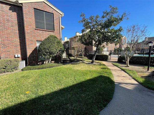 2121 El Paseo Street 1910, Houston, TX 77054