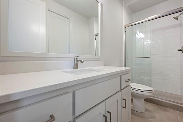 11802 W 181st Terrace, Overland Park, KS 66013