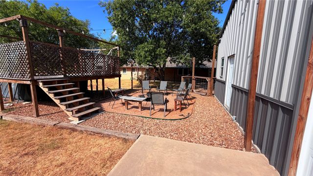 328 County Road 4664, Leonard, TX 75452