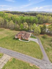 48 Oakdale Drive, Taylorsville, NC 28681