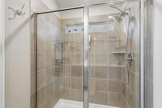 1512 Berry Ridge Trail, Aubrey, TX 76227