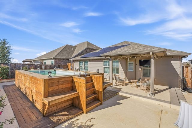 1512 Berry Ridge Trail, Aubrey, TX 76227