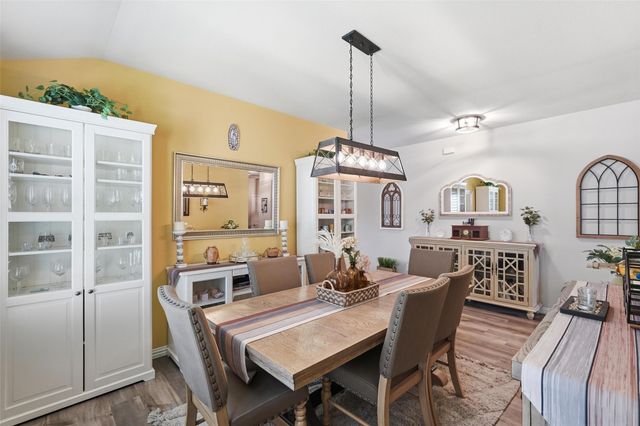 1512 Berry Ridge Trail, Aubrey, TX 76227