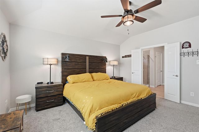 1512 Berry Ridge Trail, Aubrey, TX 76227