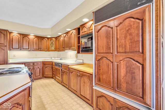 5697 Ridge Hill Way, Avon, IN 46123