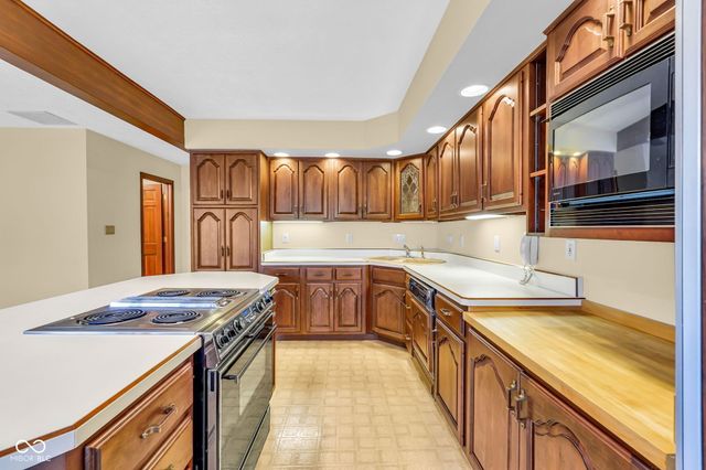 5697 Ridge Hill Way, Avon, IN 46123