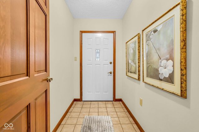 5697 Ridge Hill Way, Avon, IN 46123