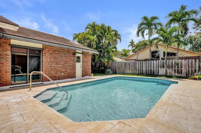3375 W Point Drive, Cooper City, FL 33026