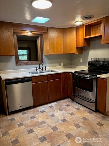 2399 SE Sedgwick Road, Port Orchard, WA 98367