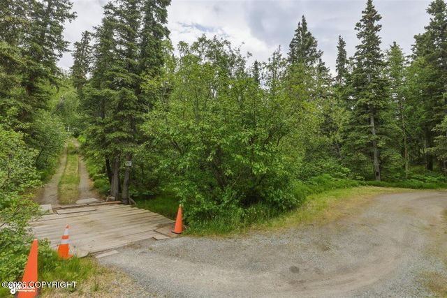 17011 Golden View Drive, Anchorage, AK 99516