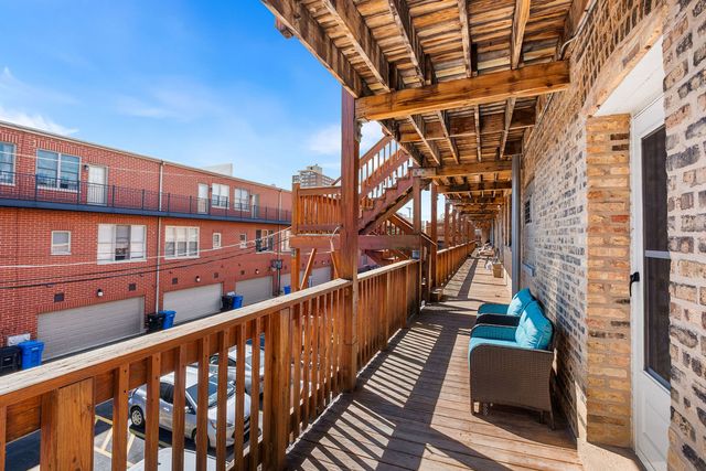 4027 N Southport Avenue 2, Chicago, IL 60613