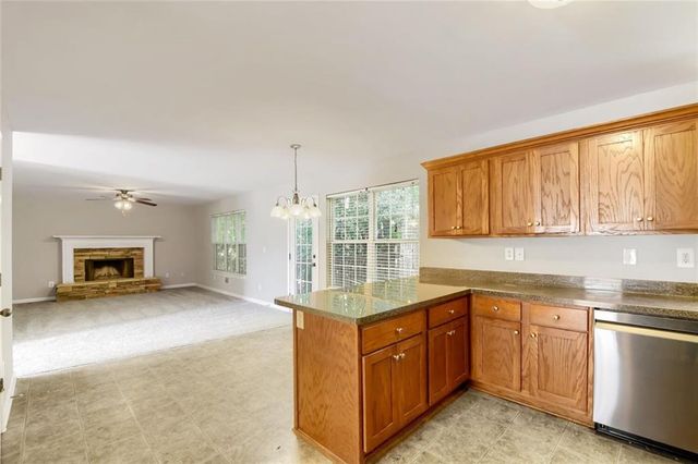 395 Sandy Ridge Road, Mcdonough, GA 30252