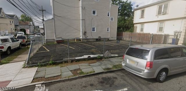 93 Bloomfield Ave, Paterson City, NJ 07503