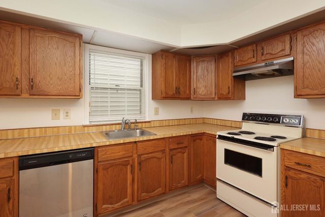 123-G Concordia Circle G, Monroe, NJ 08831