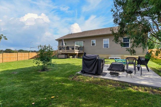 2324 Maynard Avenue, Waterloo, IA 50701