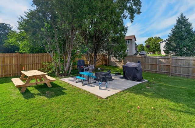 2324 Maynard Avenue, Waterloo, IA 50701