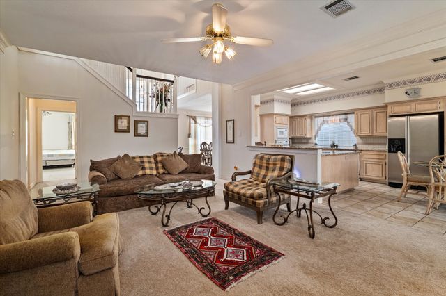 1121 Lakestream Drive, Plano, TX 75075