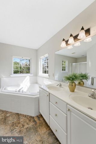 937 GOLDA LN, Vineland, NJ 08361