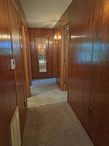 1898 King Road, Mountain Grove, MO 65711