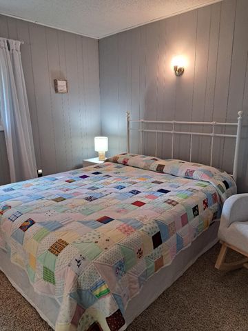 1898 King Road, Mountain Grove, MO 65711