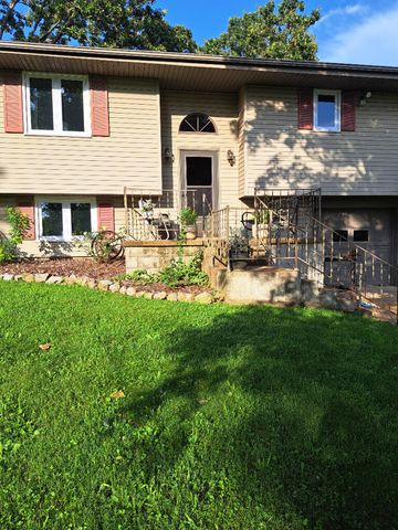 1898 King Road, Mountain Grove, MO 65711