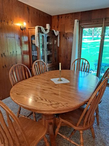 1898 King Road, Mountain Grove, MO 65711