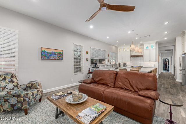 294 S IRONWOOD Street, Gilbert, AZ 85296