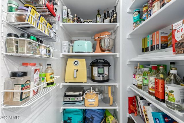 294 S IRONWOOD Street, Gilbert, AZ 85296