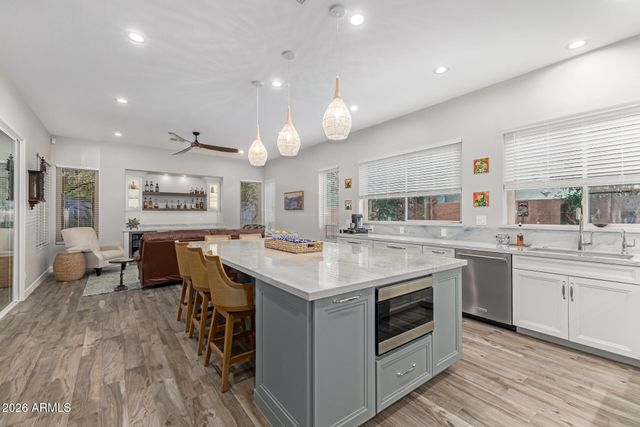 294 S IRONWOOD Street, Gilbert, AZ 85296