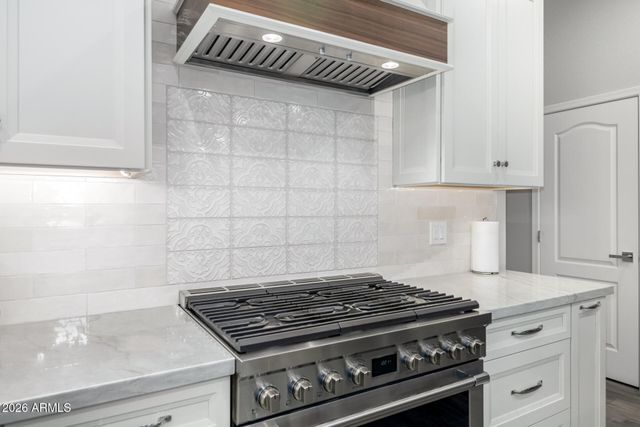 294 S IRONWOOD Street, Gilbert, AZ 85296