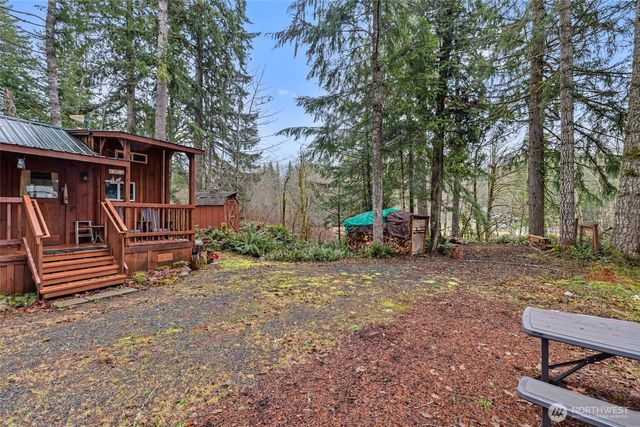 155 Nisqually Way, Ashford, WA 98304